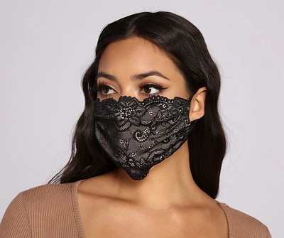 Lace Appeal Face Mask With Earloops