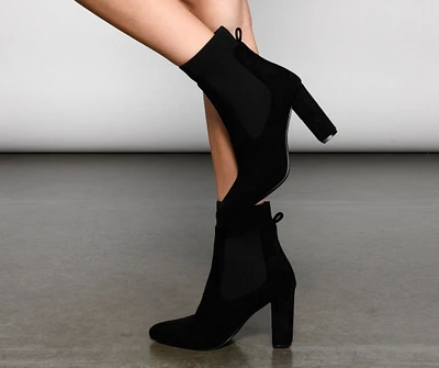 Fab Steps Pointed Toe Sock Booties