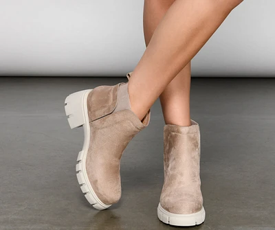 Trendy Chelsea Lug Sole Booties