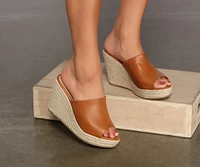 So Chic Trendy Espadrille Wedges