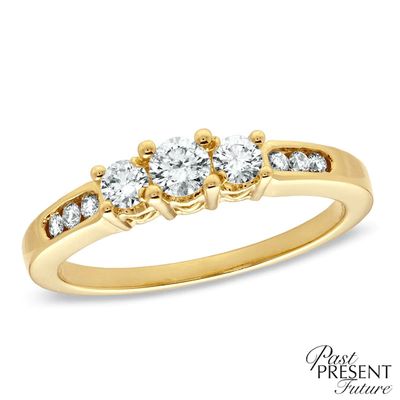 1/2 CT. T.w. Diamond Past Present FutureÂ® Ring in 14K Gold