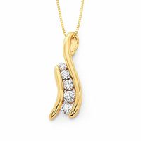 Sirenaâ¢ 3/8 CT. T.w. Diamond Five-Stone Pendant in 14K Gold