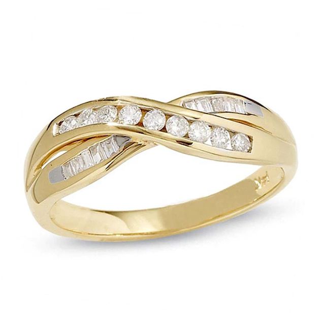 1/4 CT. T.w. Diamond Crossover Band in 14K Gold