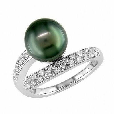 Tahitian Cultured Pearl Ring with 1/4 CT. T.w. Diamonds in 14K White Gold
