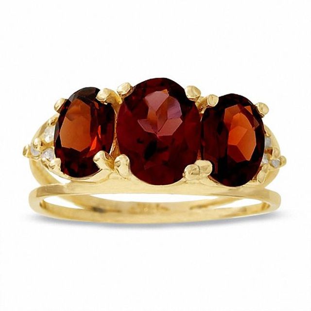 Garnet Three Stone Ring in 14K Gold