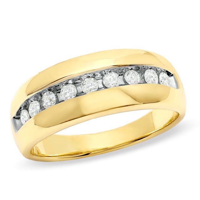 Men's 1/2 CT. T.w. Diamond Band in 14K Gold