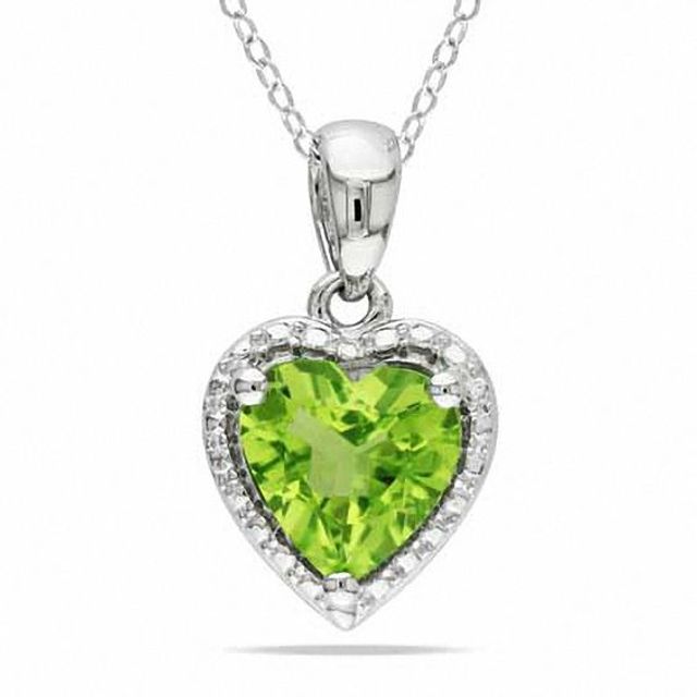 7.0mm Heart-Shaped Peridot Pendant in Sterling Silver