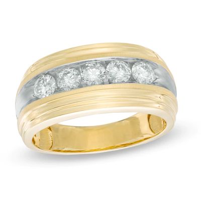 Men's 1 CT. T.w. Diamond Wedding Band in 14K Gold