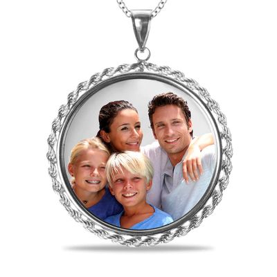 Engravable Photo Rope Chain Frame Circle Pendant in Sterling Silver (1 Image and 4 Lines)