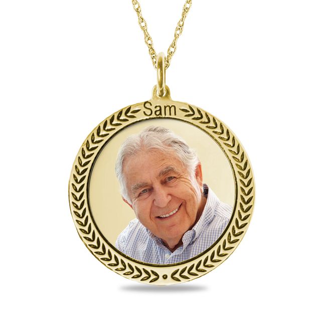 Engravable Photo Laurel Leaf Frame Medallion Pendant in 10K White, Yellow, or Rose Gold (1 Image and 4 Lines)