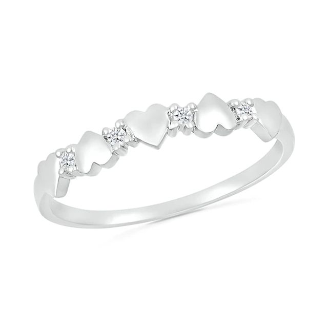 1/20 CT. T.w. Diamond Alternating Five Heart Promise Ring in Sterling Silver