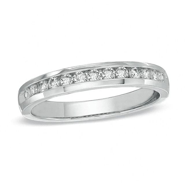 Previously Owned - 1/4 CT. T.w. Diamond Anniversary Band in 14K White Gold (I/Si2)