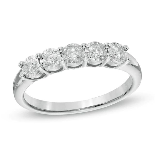 Previously Owned - Ladies' 1/4 CT. T.w. Diamond Five Stone Band in 10K White Gold