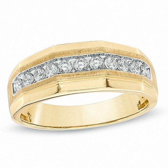 Previously Owned - Men's 1/4 CT. T.w. Diamond Ring in 10K Gold