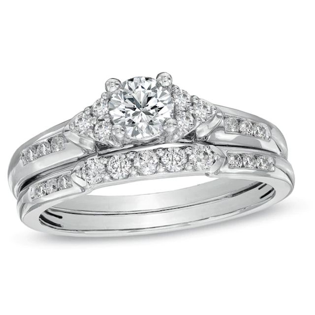 Previously Owned - 3/4 CT. T.w. Diamond Bridal Set in 14K White Gold