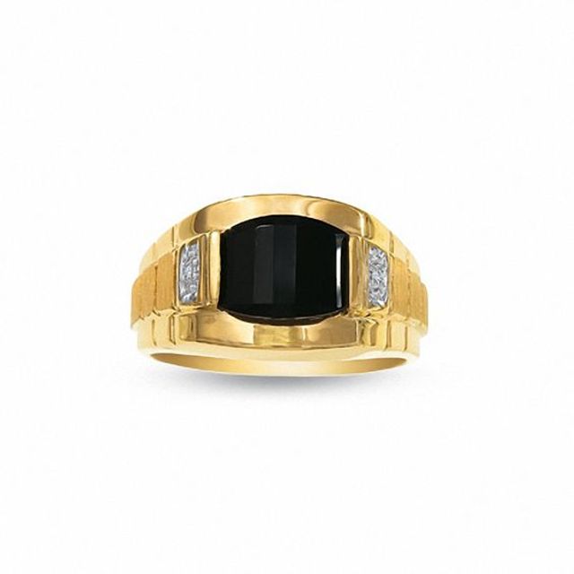 Previously Owned - Men's Barrel-Cut Onyx Ring in 10K Gold with Diamond Accents