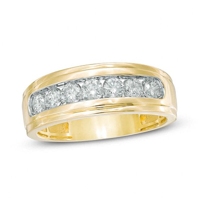 Previously Owned - Men's 3/4 CT. T.w. Diamond Seven Stone Step Edge Anniversary Band in 10K Gold