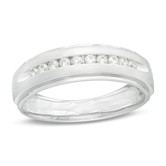 Previously Owned - Men's 1/4 CT. T.w. Diamond Satin Wedding Band in 10K White Gold
