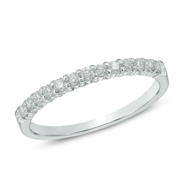 Previously Owned - Ladies' 1/4 CT. T.w. Diamond Band in 14K White Gold (I/Si2)