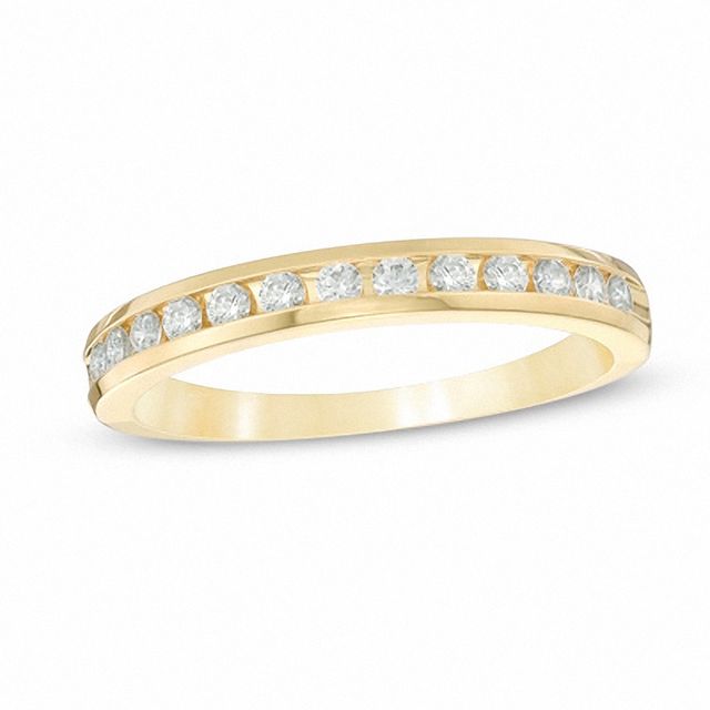 Previously Owned - 1/4 CT. T.w. Diamond Band in 10K Gold