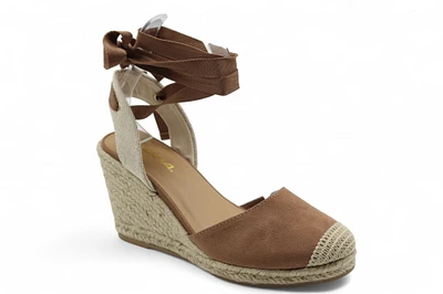 2851 CAMEL
