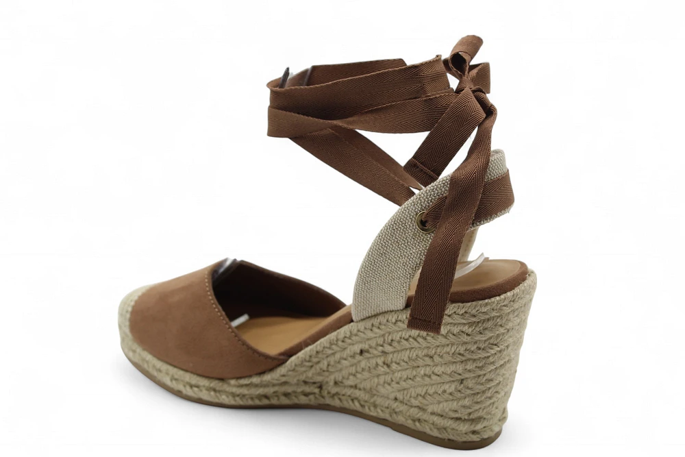 2851 CAMEL