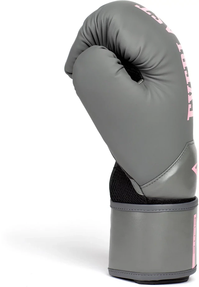 Everlast 1910 Classic 14 oz Boxing Gloves | Hamilton Place Everlast 1910 Classic 14 oz Boxing Gloves | Hamilton Place