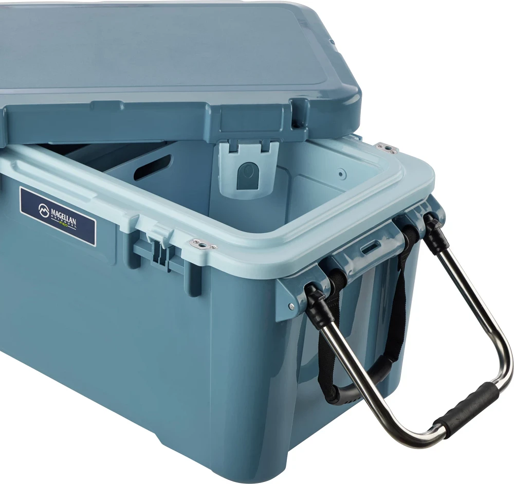 ゆきのページ Magellan Outdoors Pro Explore Icebox qt Hard Cooler at Hamilton
