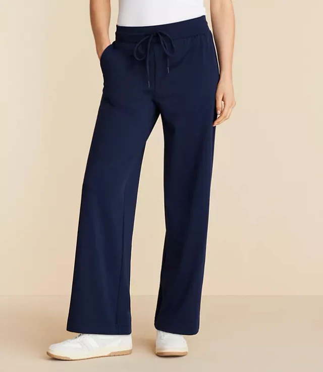 Lou & Grey Luvstretch Wide Leg Pants | The Shops at Willow Bend