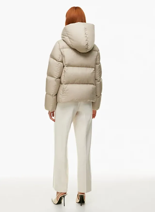 Babaton The Duvet Puffer Short | Mall of America®