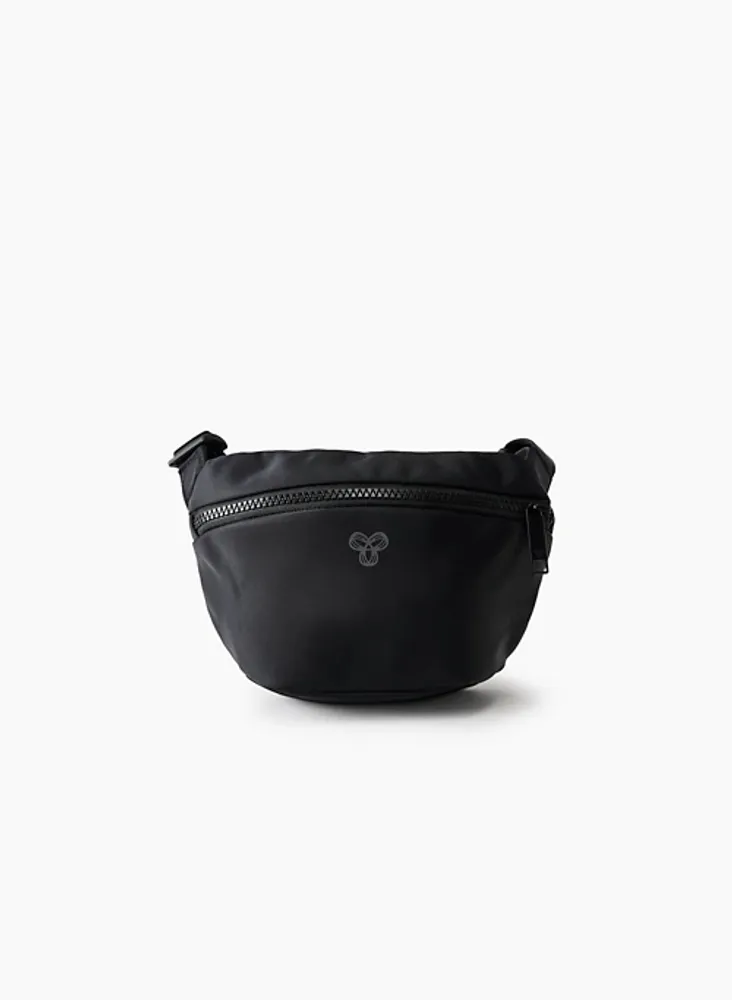 Tna fanny deals pack