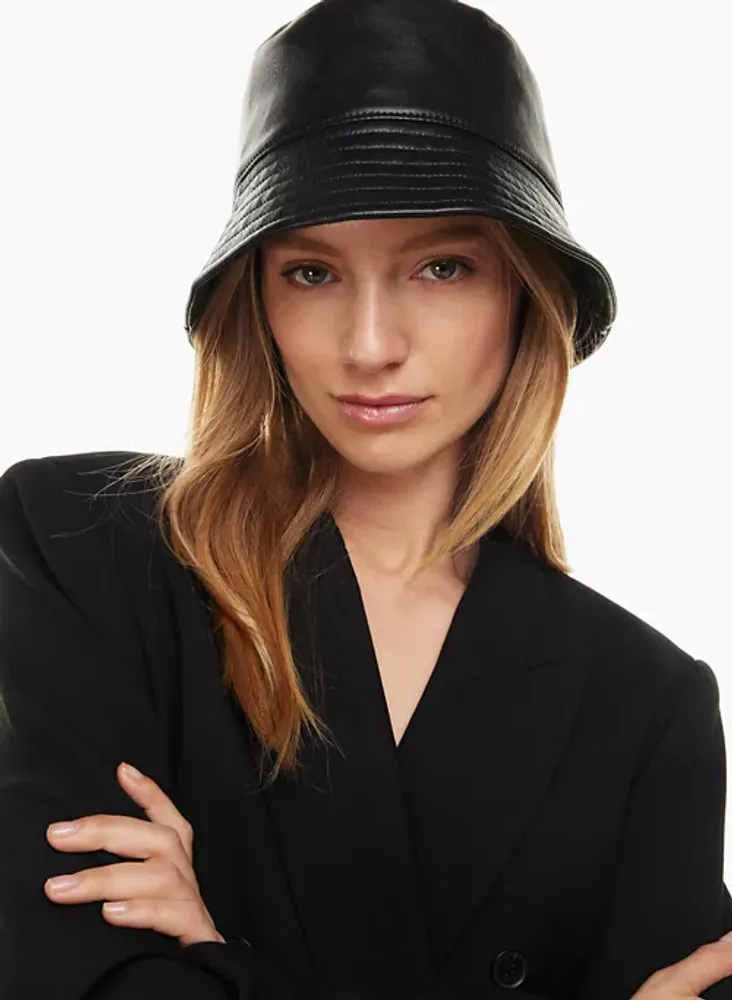 Aritzia top bucket hat