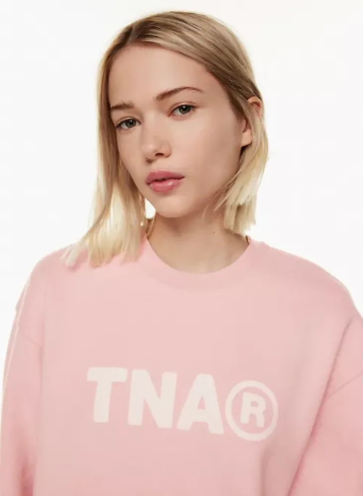 Tna the outlet oversized crew