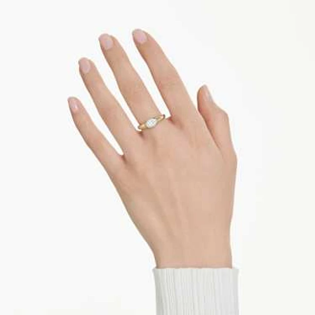Shop Swarovski Dextera ring, Mixed cuts, White, Gold-tone