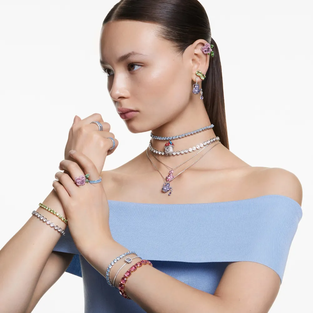 Alice in wonderland necklace swarovski store