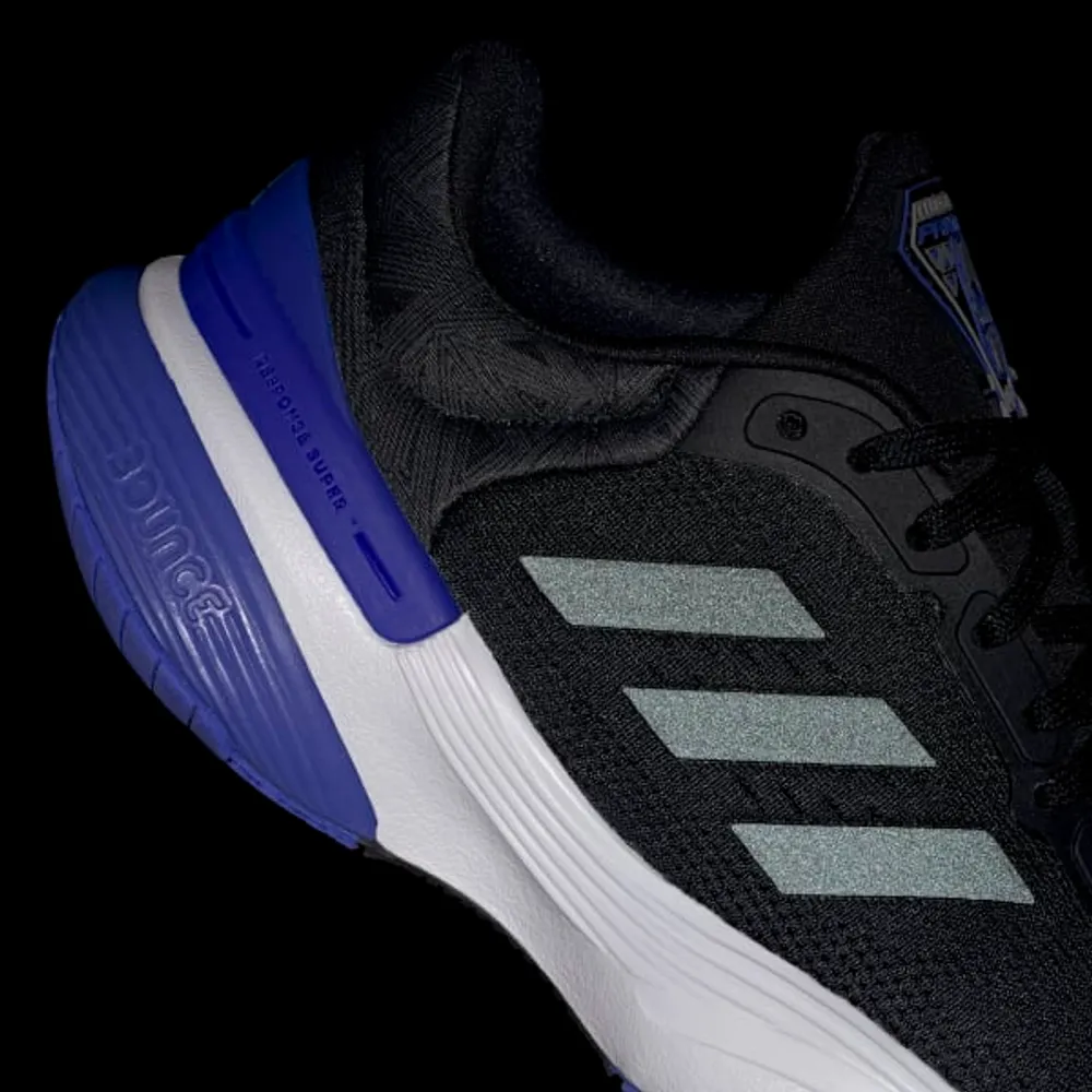 Adidas best sale pantera negra
