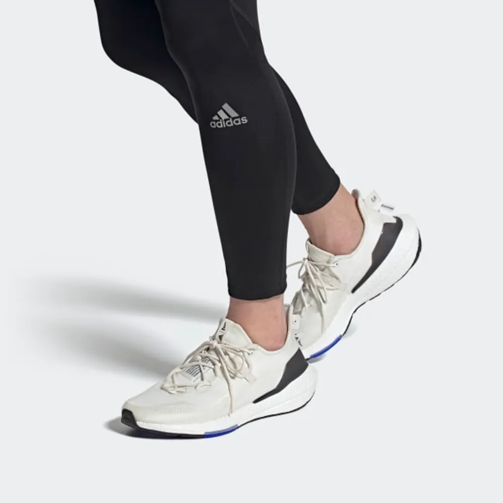 Tênis ultraboost parley 2025