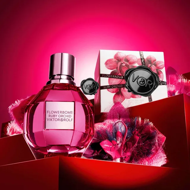 Flowerbomb shoppers clearance