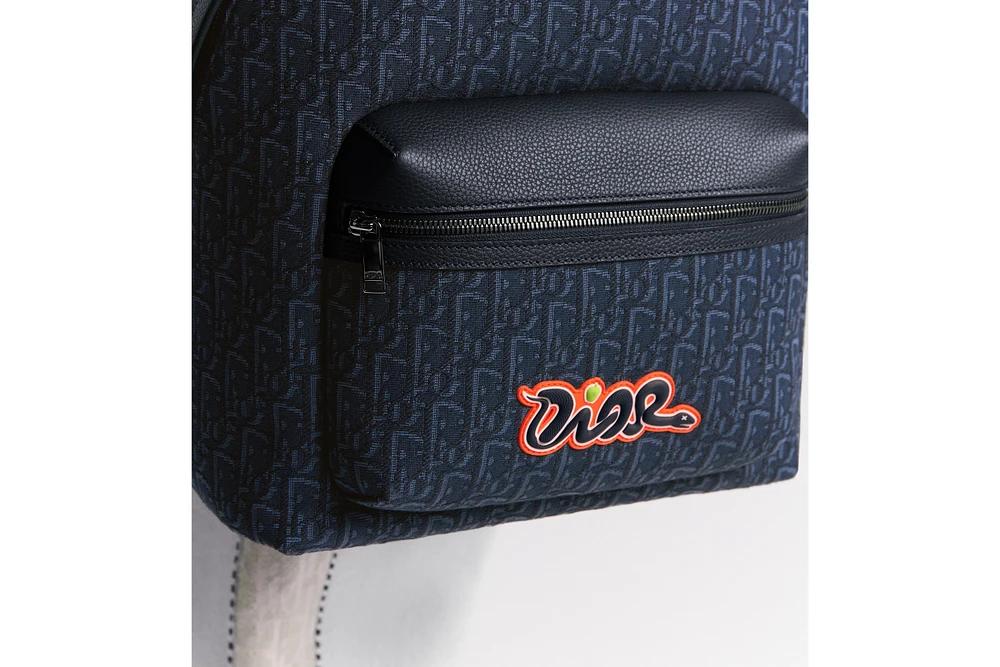 DIOR DIOR AND KAWS ライダー 2.0 ジップアップ バックパック コラボ商品☆】DIOR AND KAWS Rider 2.0 ジップ バックパック