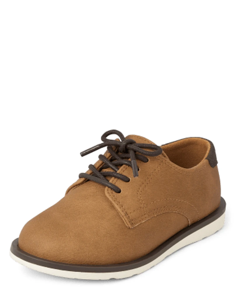 Place top children's shoes