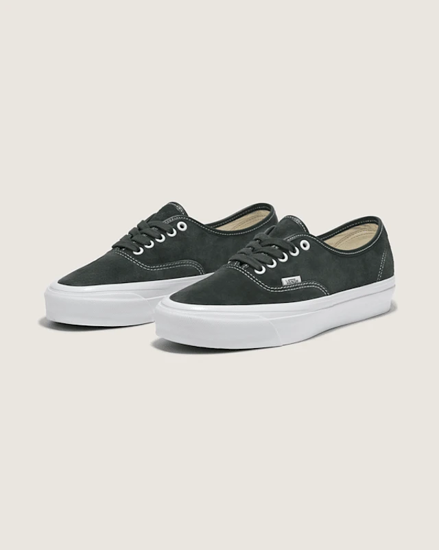 【Vans】★スニーカー★Premium Authentic Studded Leather Shoe Vans Premium Authentic Nocturnal Black Studded Leather Men's