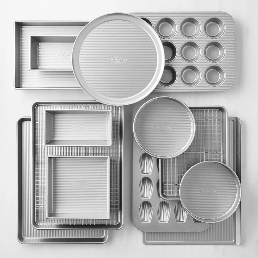 Williams sonoma outlet bakeware