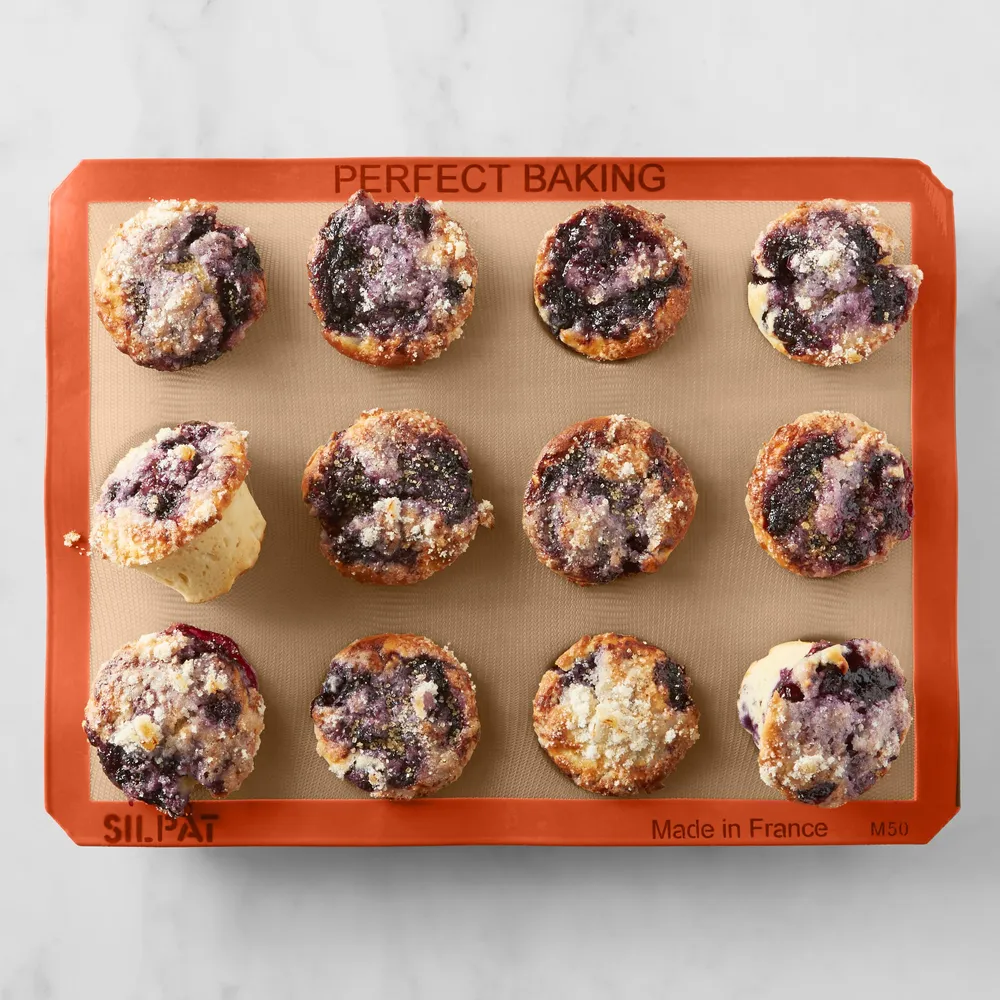 Williams sonoma shop muffin pan