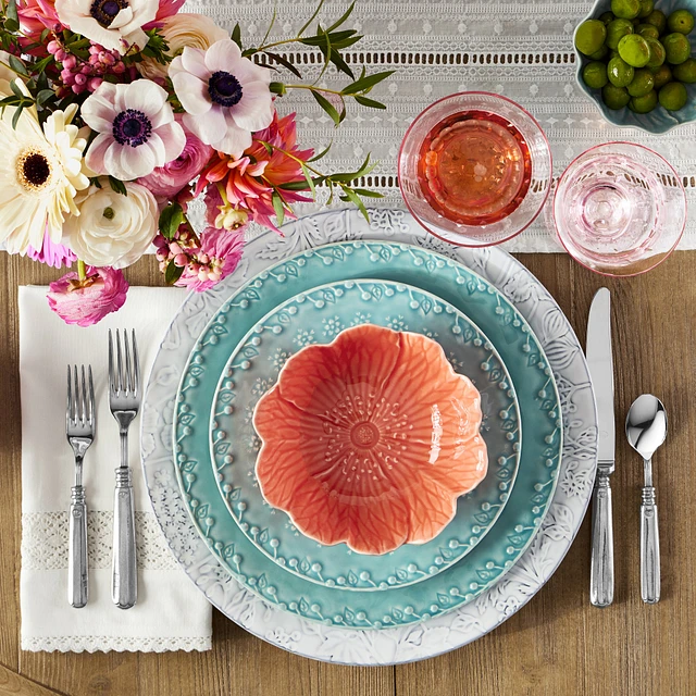 Williams-Sonoma Bordallo Pinheiro Flora Salad Plates, Set of Williams-Sonoma Bordallo Pinheiro Flora Salad Plates, Set of