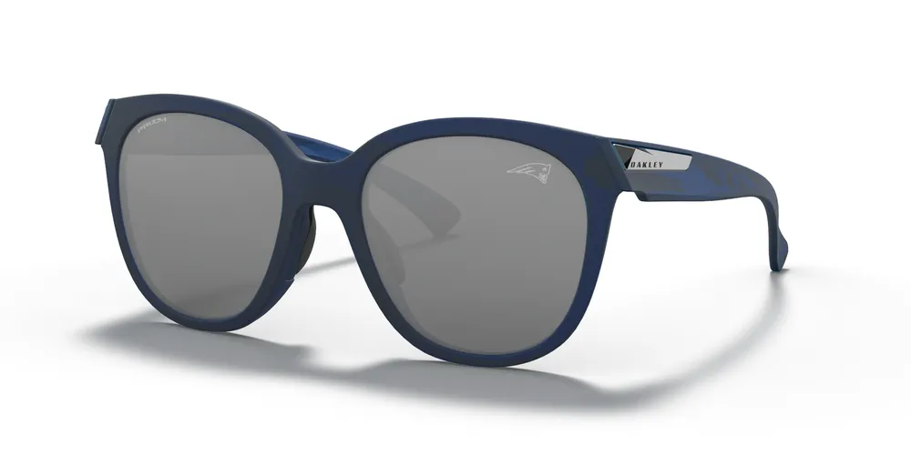 Oakley Women s New England Patriots Low Key Sunglasses Hamilton