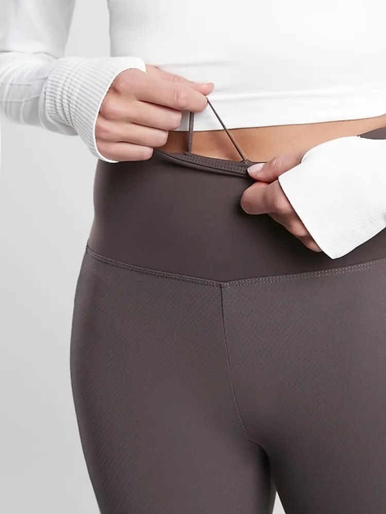 Athleta Quest Hybrid Tight Mall of America®