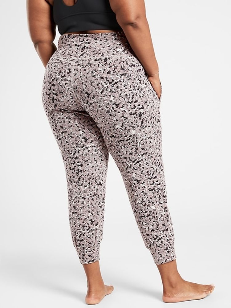 Athleta Salutation Textured Jogger Mall of America®
