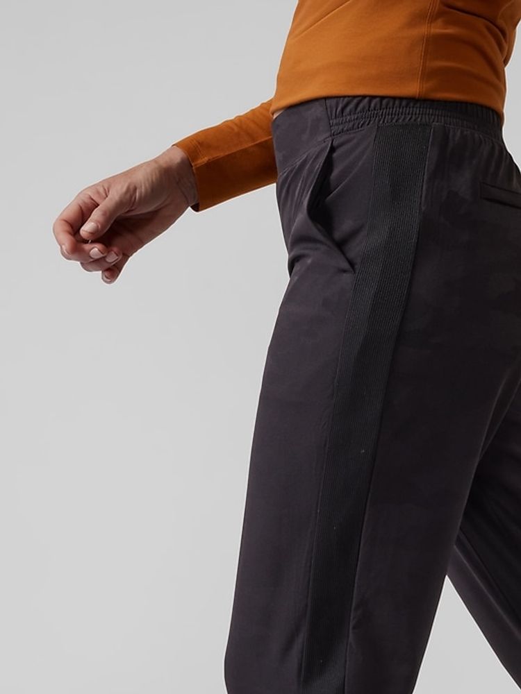 Athleta Brooklyn Lined Camo Jogger Mall of America®