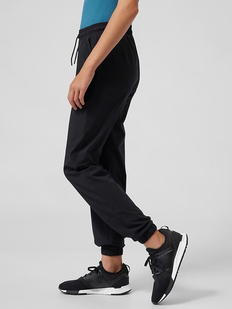Athleta Girl Unlined High Jump Jogger Mall of America®