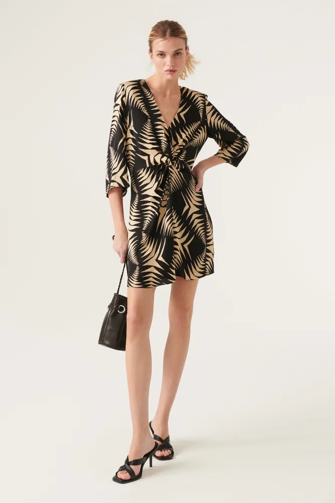 Robe best sale betty bash